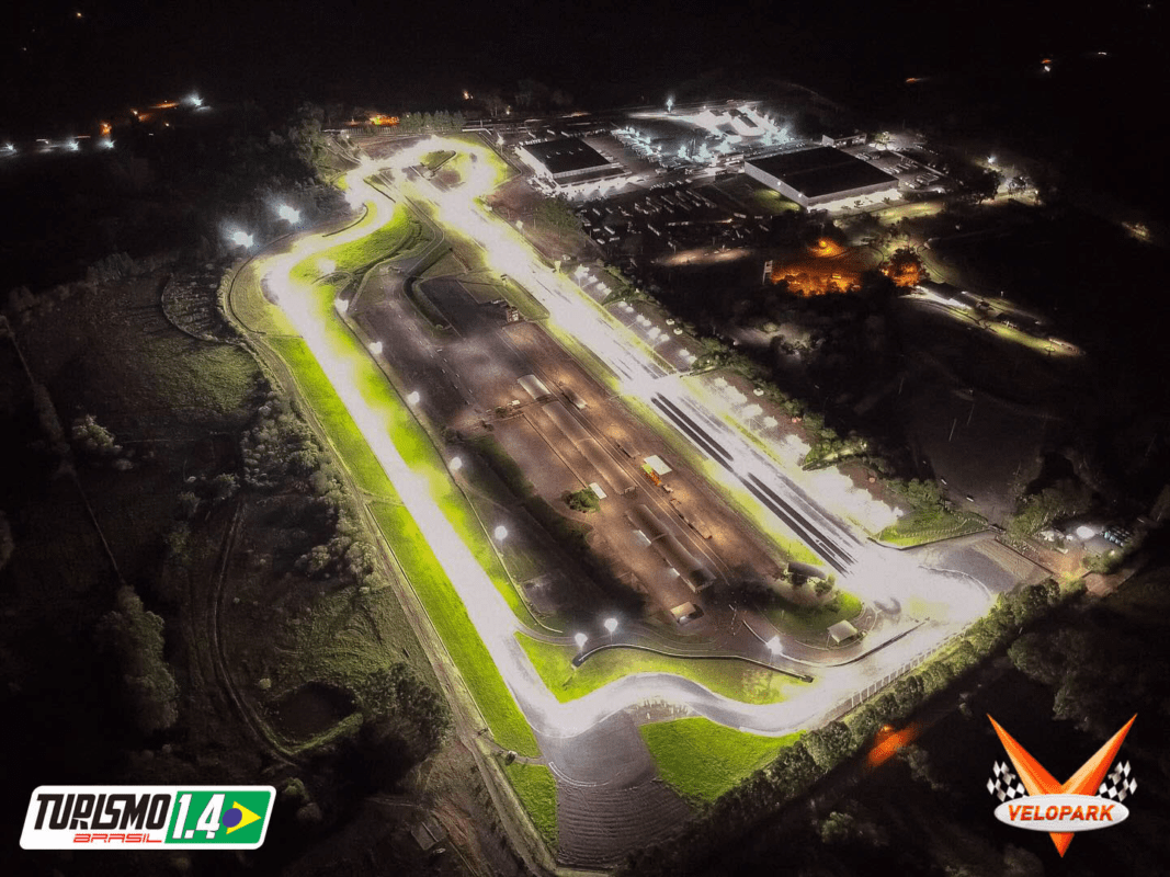 Read more about the article Turismo 1.4 abre temporada no Velopark com corrida noturna